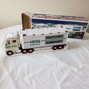 Hess Gasoline Toy truck and racecars in box white with green with lights